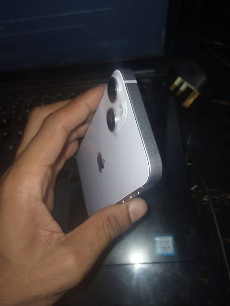 Apple iPhone 14 3