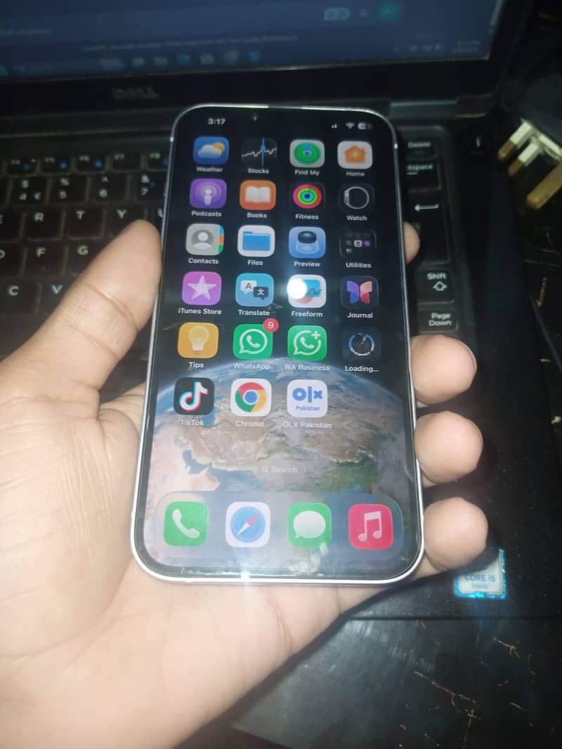 Apple iPhone 14 4