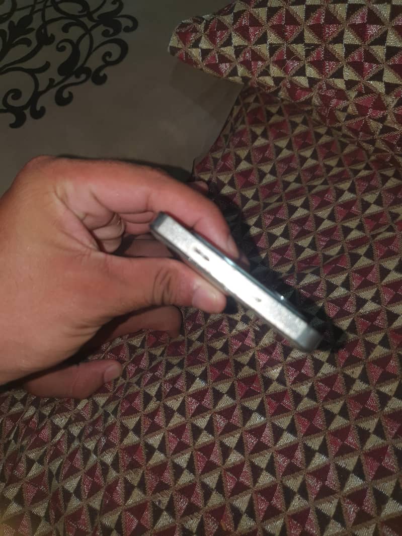 Infinix Note 40 2