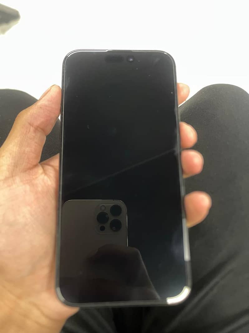 IPHONE 15 PRO MAX 1