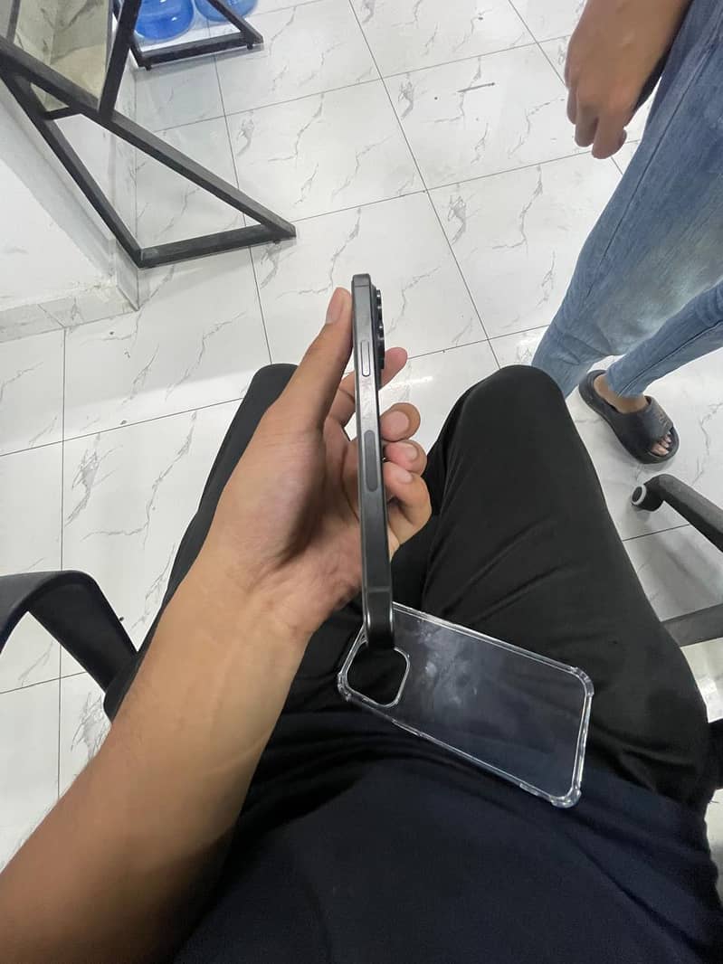IPHONE 15 PRO MAX 3