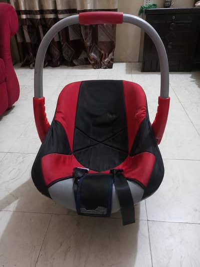 Baby Carry Cot / Infant Seat – Red & Black
