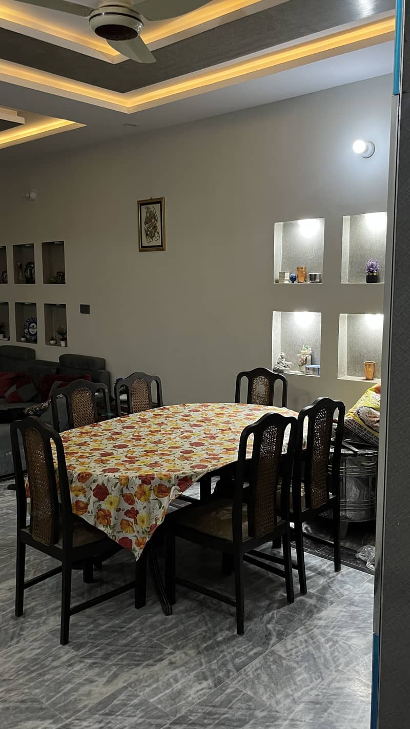 6 seater Dining table set . 1