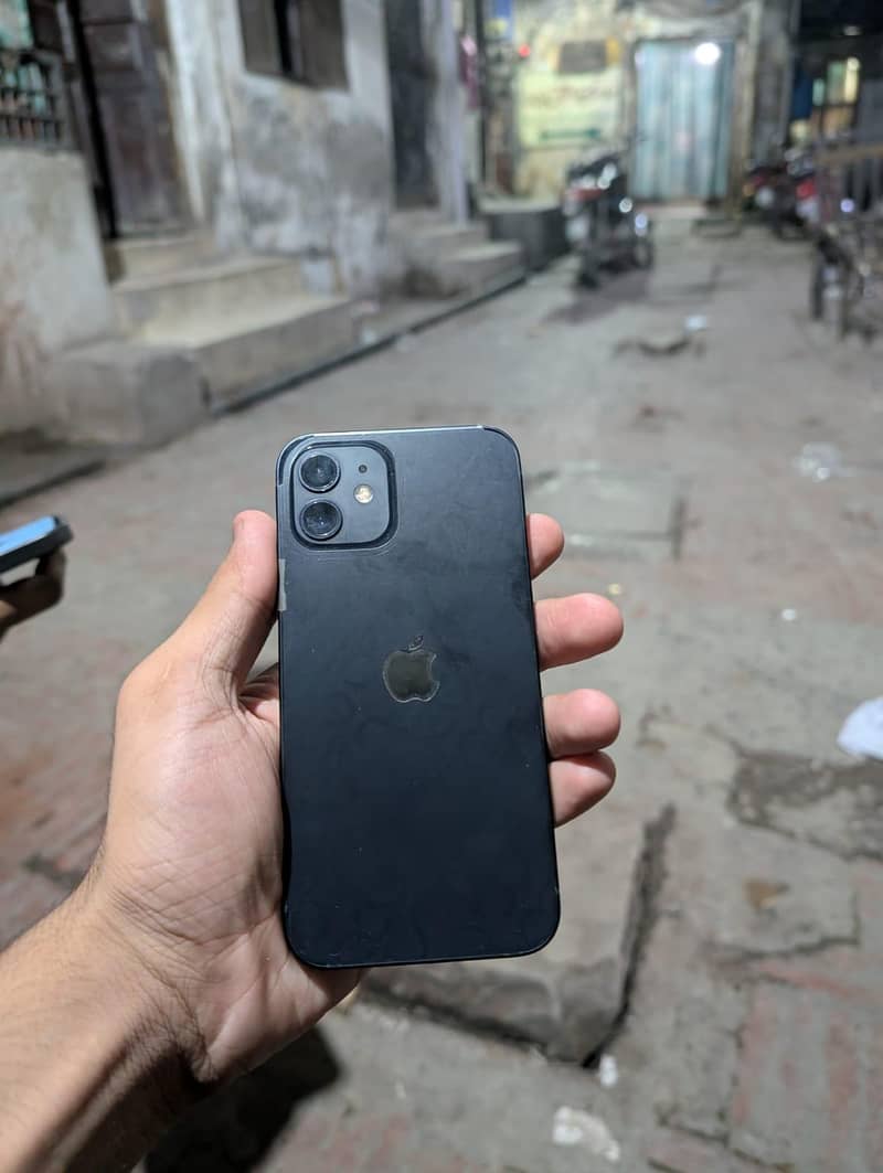 Apple iPhone 12 2