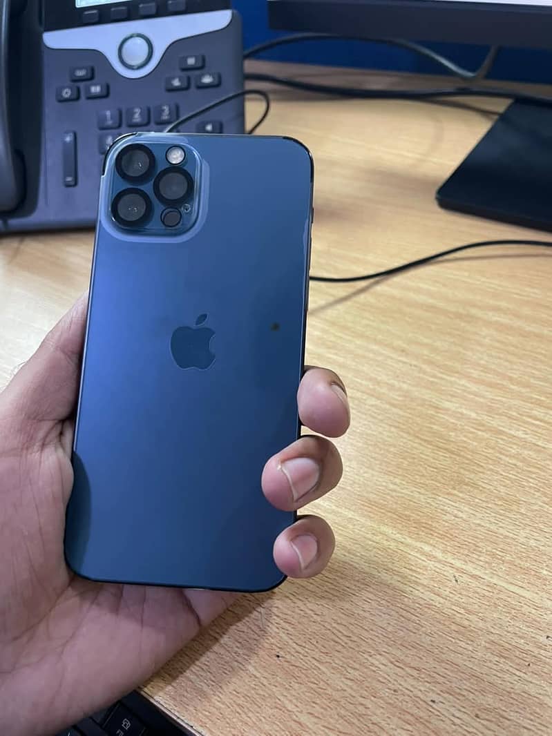 Apple iPhone 12 Pro 1