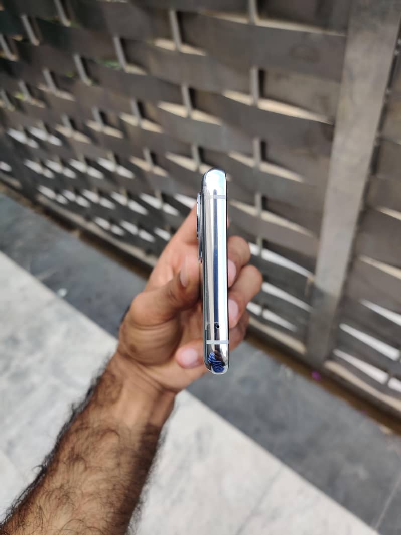 One Plus 9 Pro 3