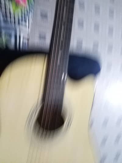 guitar he bilkul new he 10 by 10