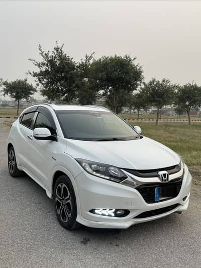 Honda Vezel Z Hybrid 2015