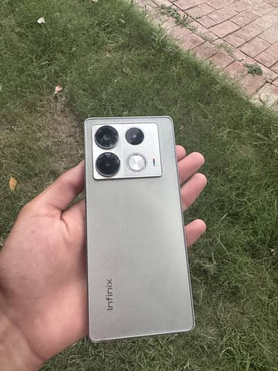 Infinix Note 40