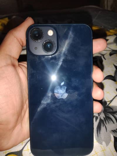 Apple iPhone 13