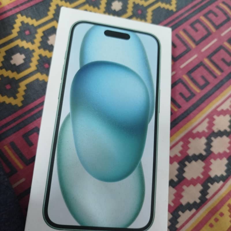 Apple iPhone 15 6