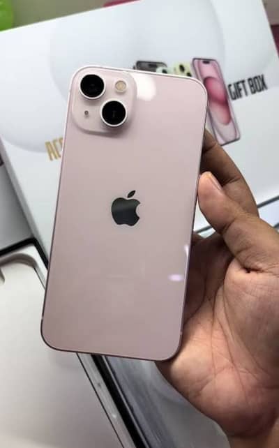Apple iPhone 13