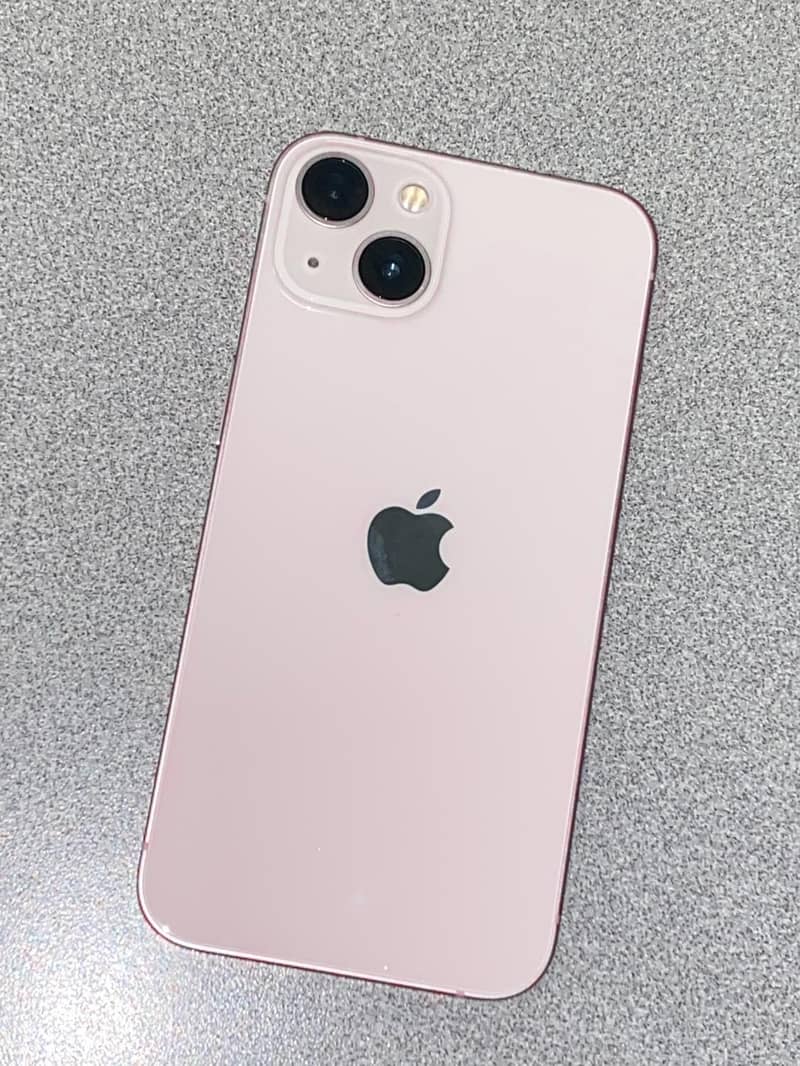 Apple iPhone 13 1