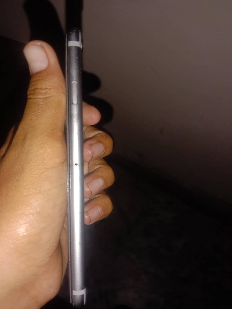 Apple iPhone 6 5