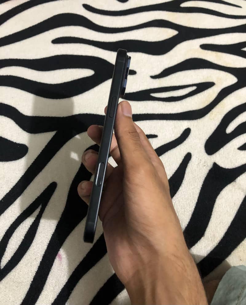 iPhone 16 Plus JV 2