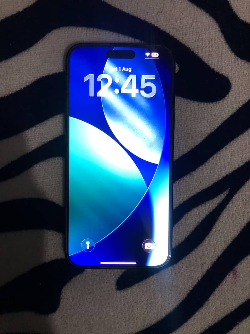 iPhone 16 Plus JV 3