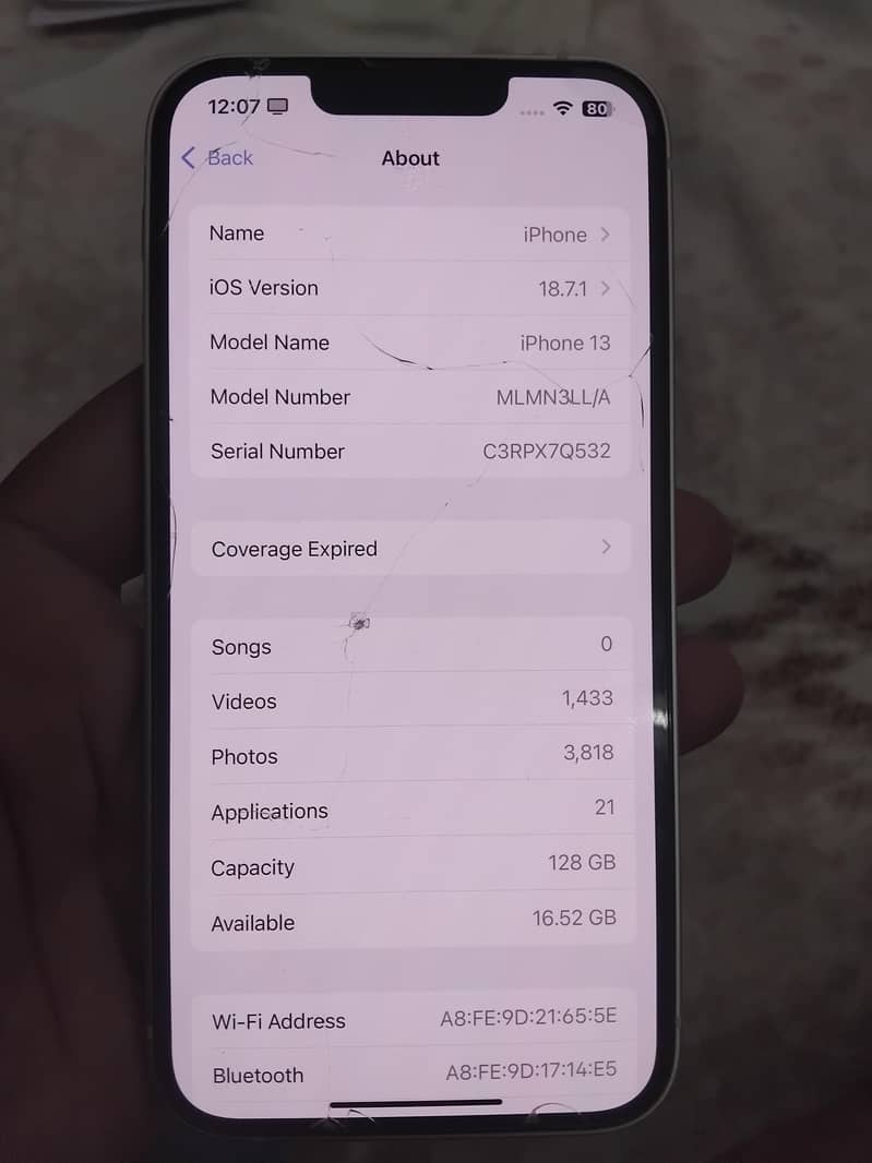 Apple iPhone 13 4