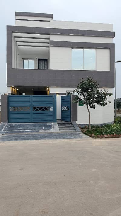 6 Marla Corner, Facing Park Brand New House for Sale in H - Block Bahria Orchard Phase-2.
