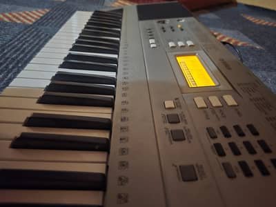 Yamaha PSR-E353 Piano Keyboard