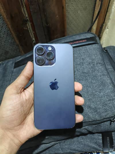 Apple iPhone 14 Pro Max iCloud