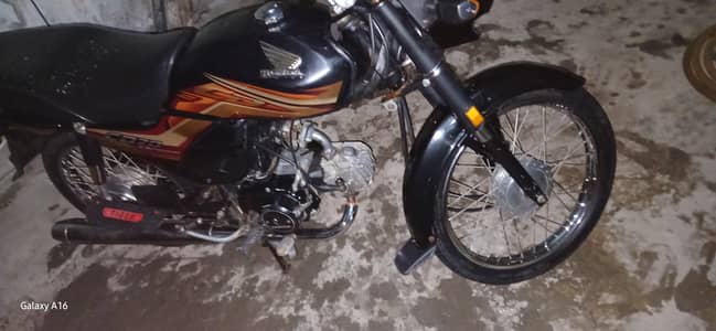 Honda CD 70 Dream 2021 | Genuine Condition | Near Clean | Lahore Reg