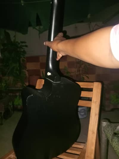 Intern guitar 38inch for sale read ad. . .