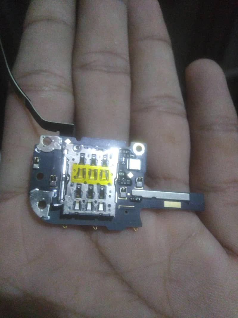 Oneplus 7t Sim Reader 1
