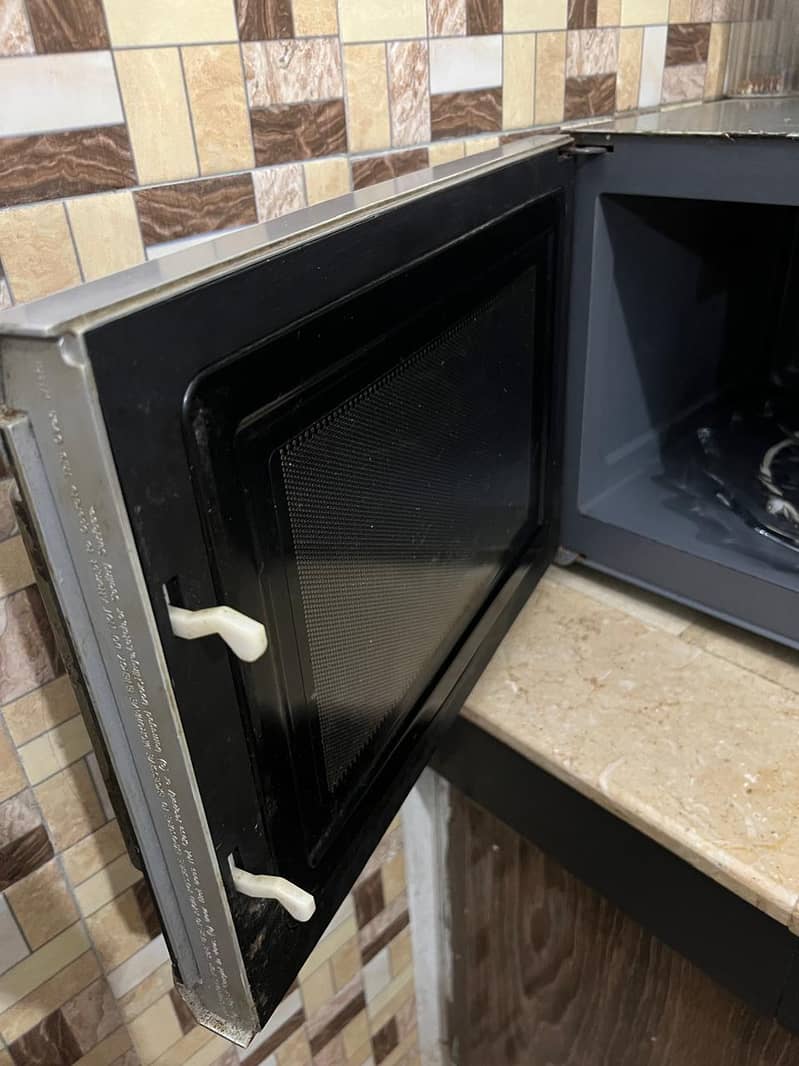 microwave 4