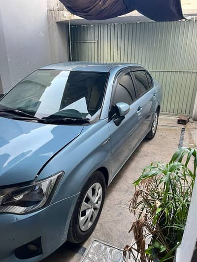 Toyota Corolla Axio 2014
