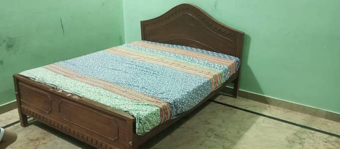 Wooden Bed for Sale – 5×6 Feet