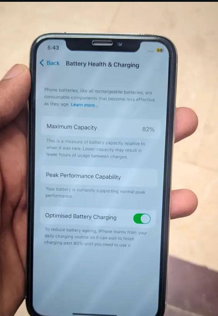 Apple iPhone X 3