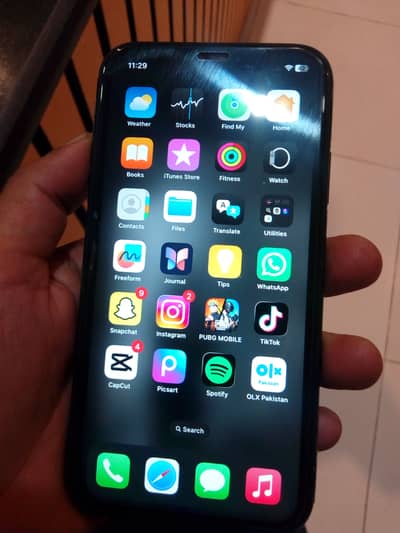 03494502935 whatsup and call iphone XR Just like new phone iphone xr