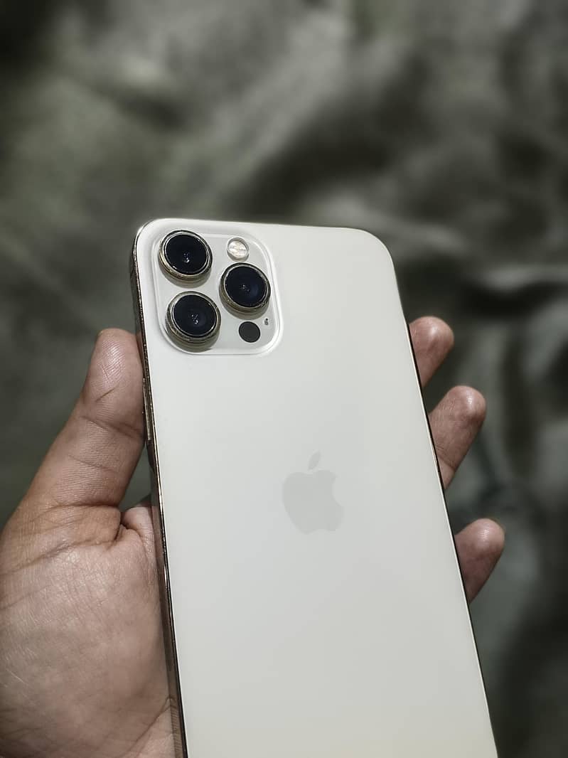 Apple iPhone 12 Pro Max 8