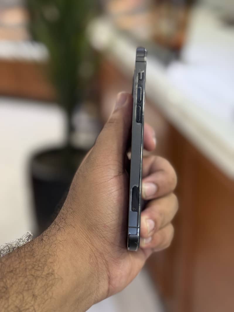 Apple iPhone 12 Pro 5