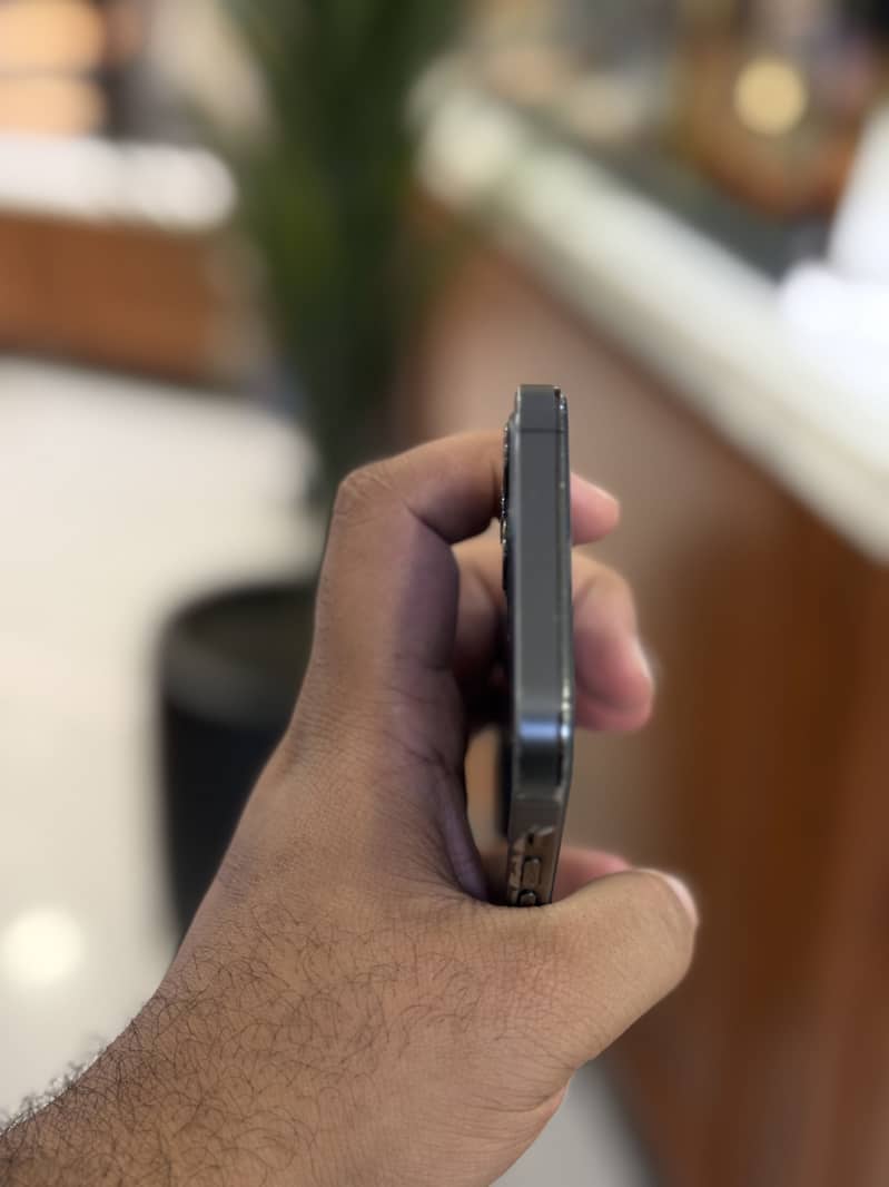 Apple iPhone 12 Pro 6