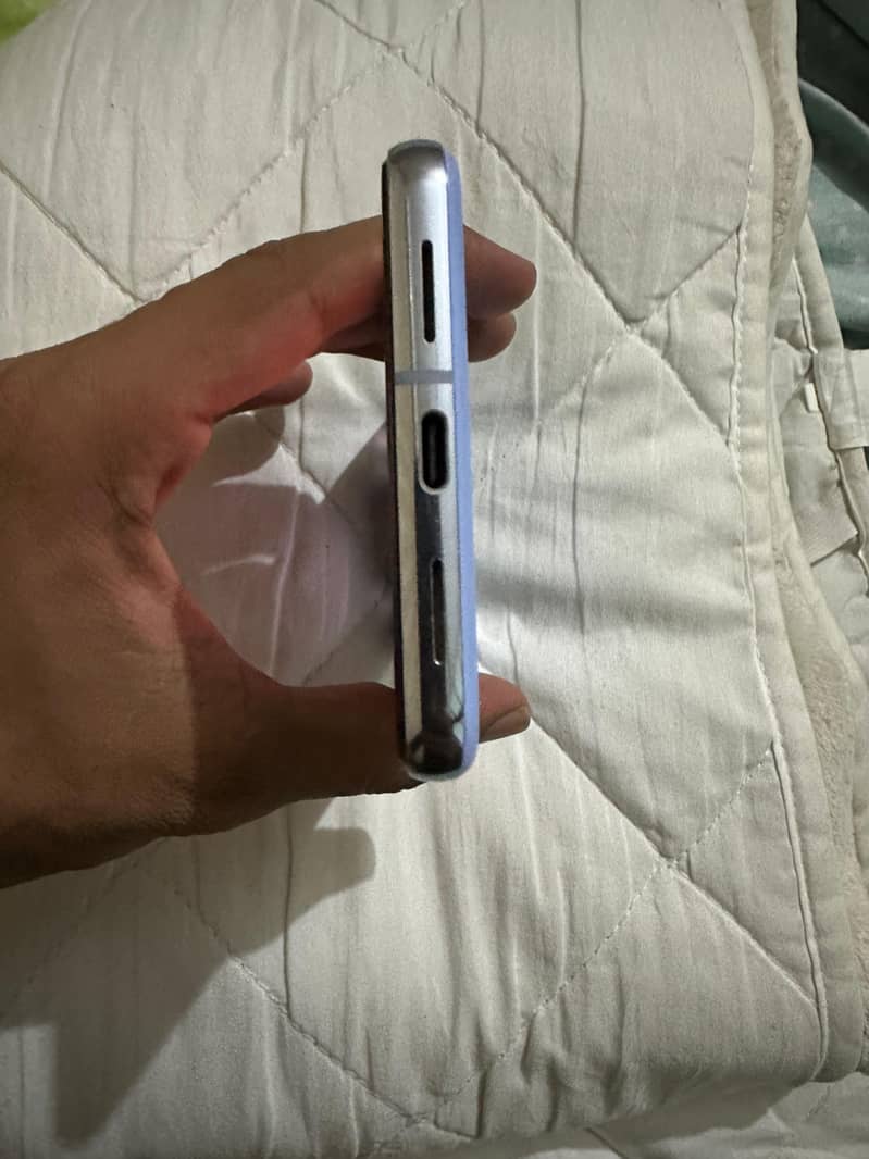 Google Pixel 8 Pro 3