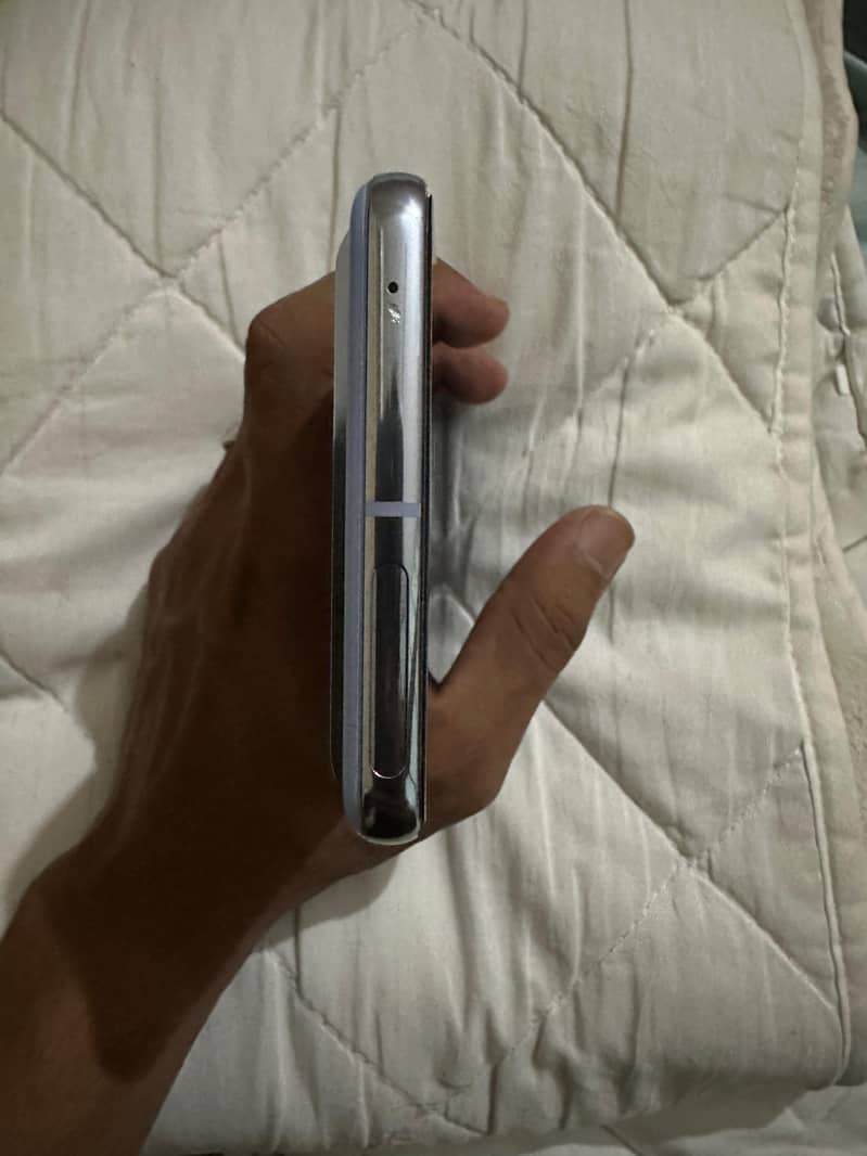 Google Pixel 8 Pro 4