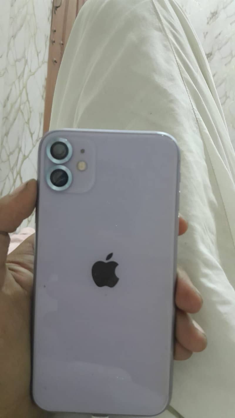 Apple iPhone 11 0