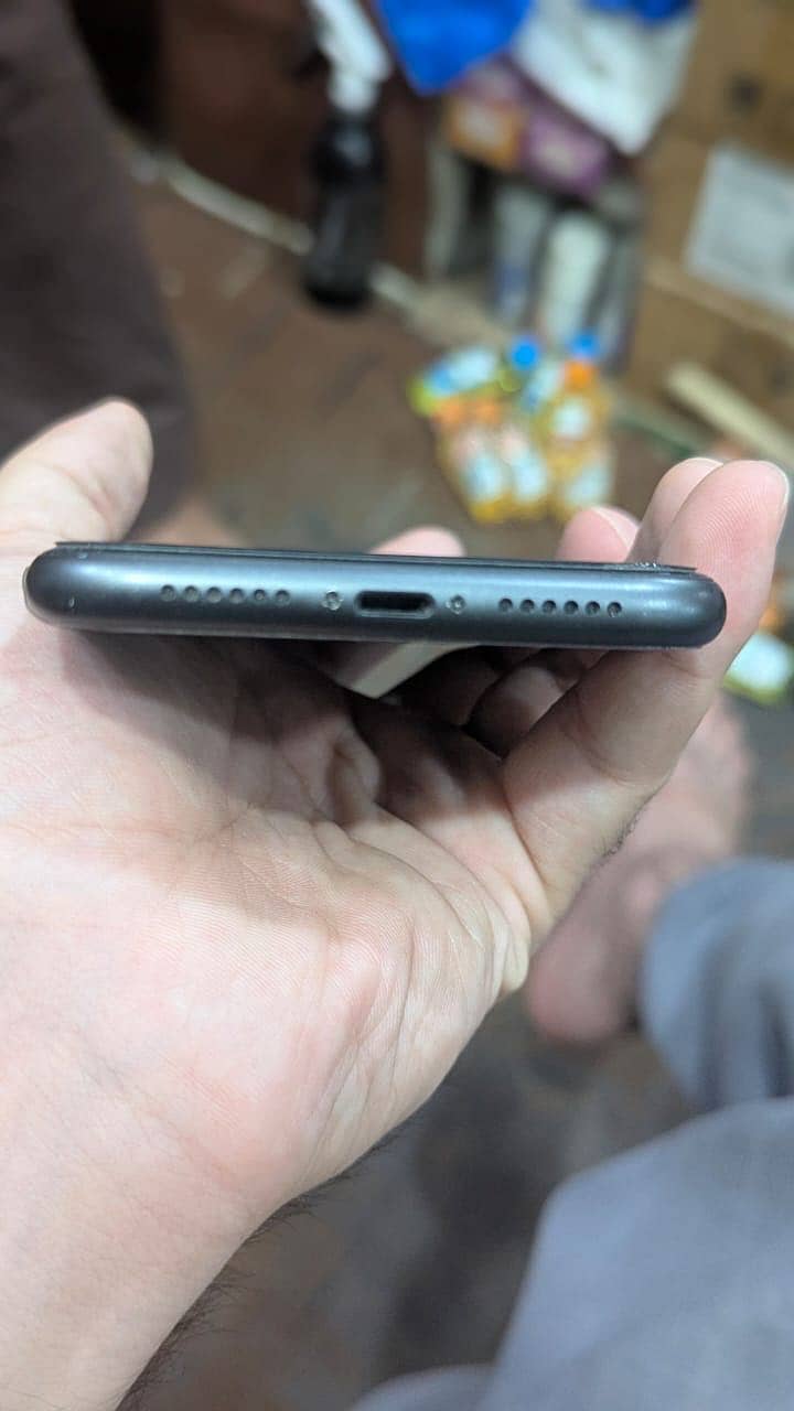 Apple iPhone 11 2