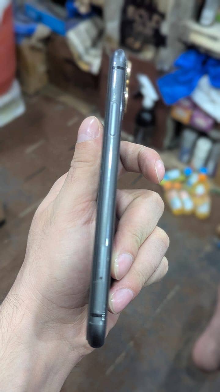 Apple iPhone 11 5