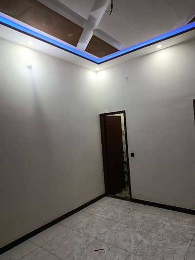 FOR SALE HOUSE 10 MARLA DOUBLE STORY MARBLE WOOD WORK FLOOR BEAUTIFUL HOUSE TOP LOCATION MAIN COLLEGE ROAD NEAR GONDAL CHOWK TOWNSHIP LAHORE GOOD INVESTMENT TIME