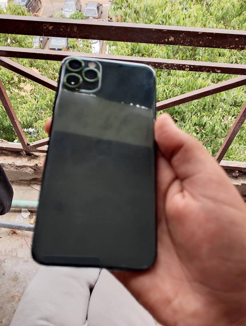 Apple iPhone 11 Pro Max 5