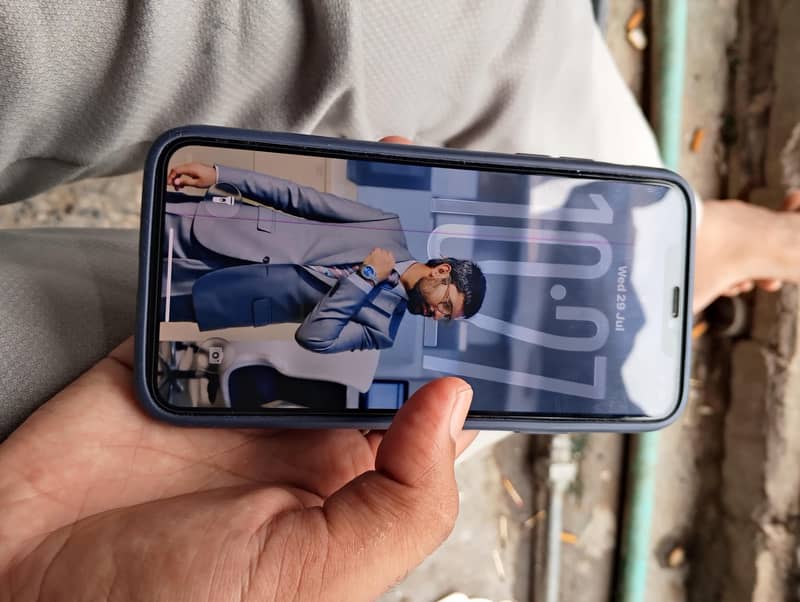Apple iPhone 11 Pro Max 8