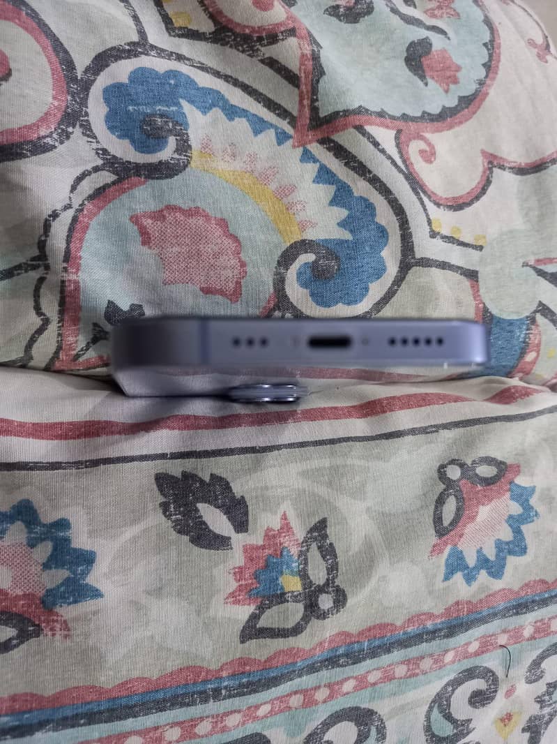 Apple iPhone 14 1