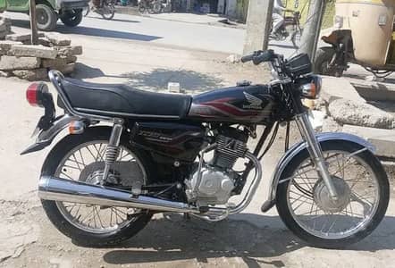 Honda CG 125, 2022, with original tanki tappay and black cylencer