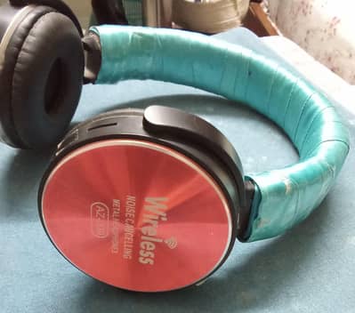 Original headphones.