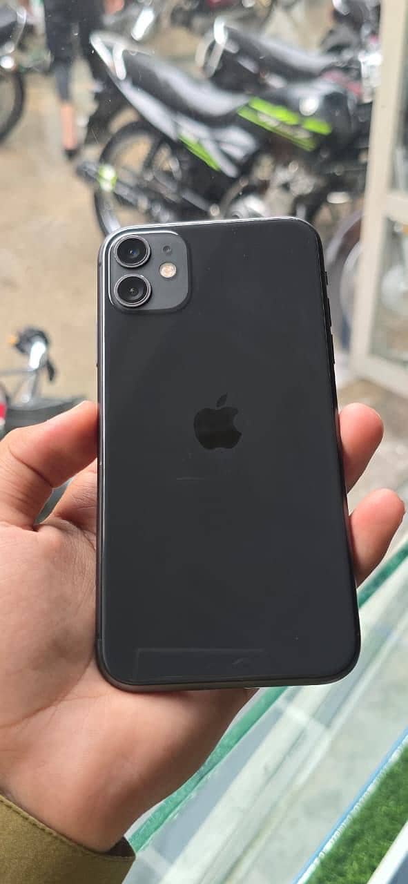 Apple iPhone 11 0