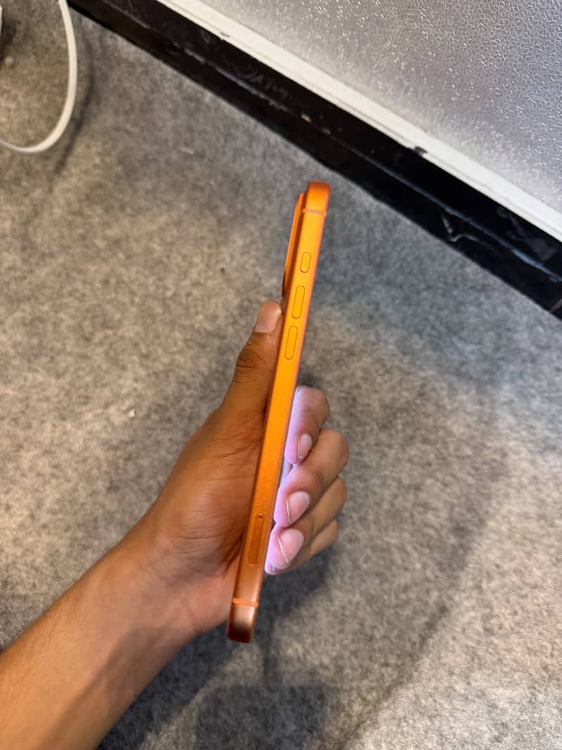 Apple iPhone 17 Pro Max 2