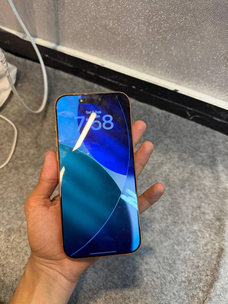 Apple iPhone 17 Pro Max 6