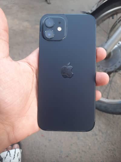 Apple iPhone 12